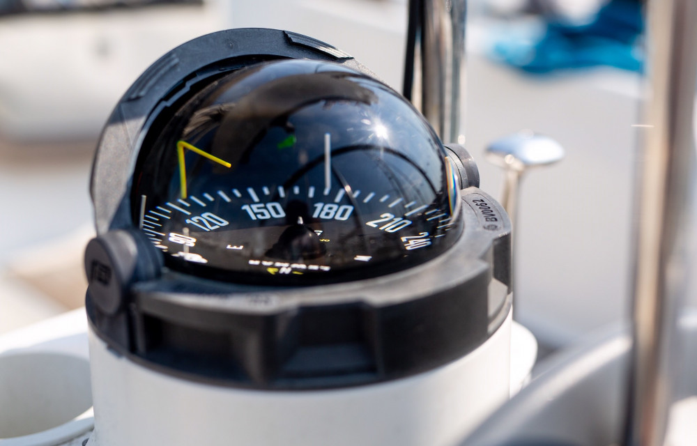 10 essential tips of navigation for boat owners Haven Knox Johnston